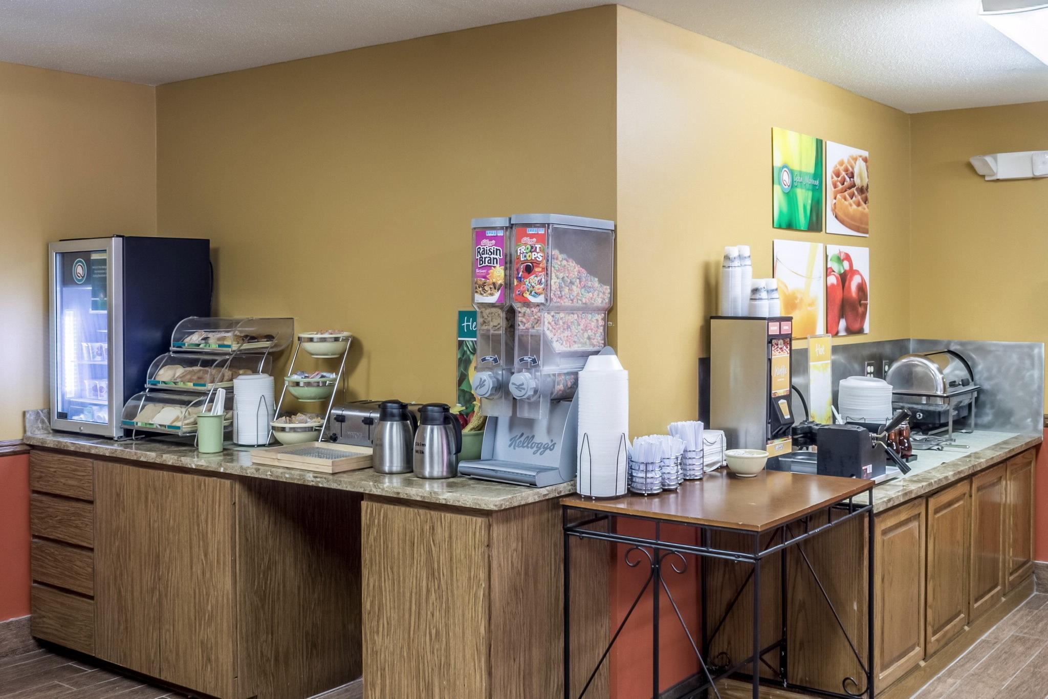 Quality Inn Huron Extérieur photo