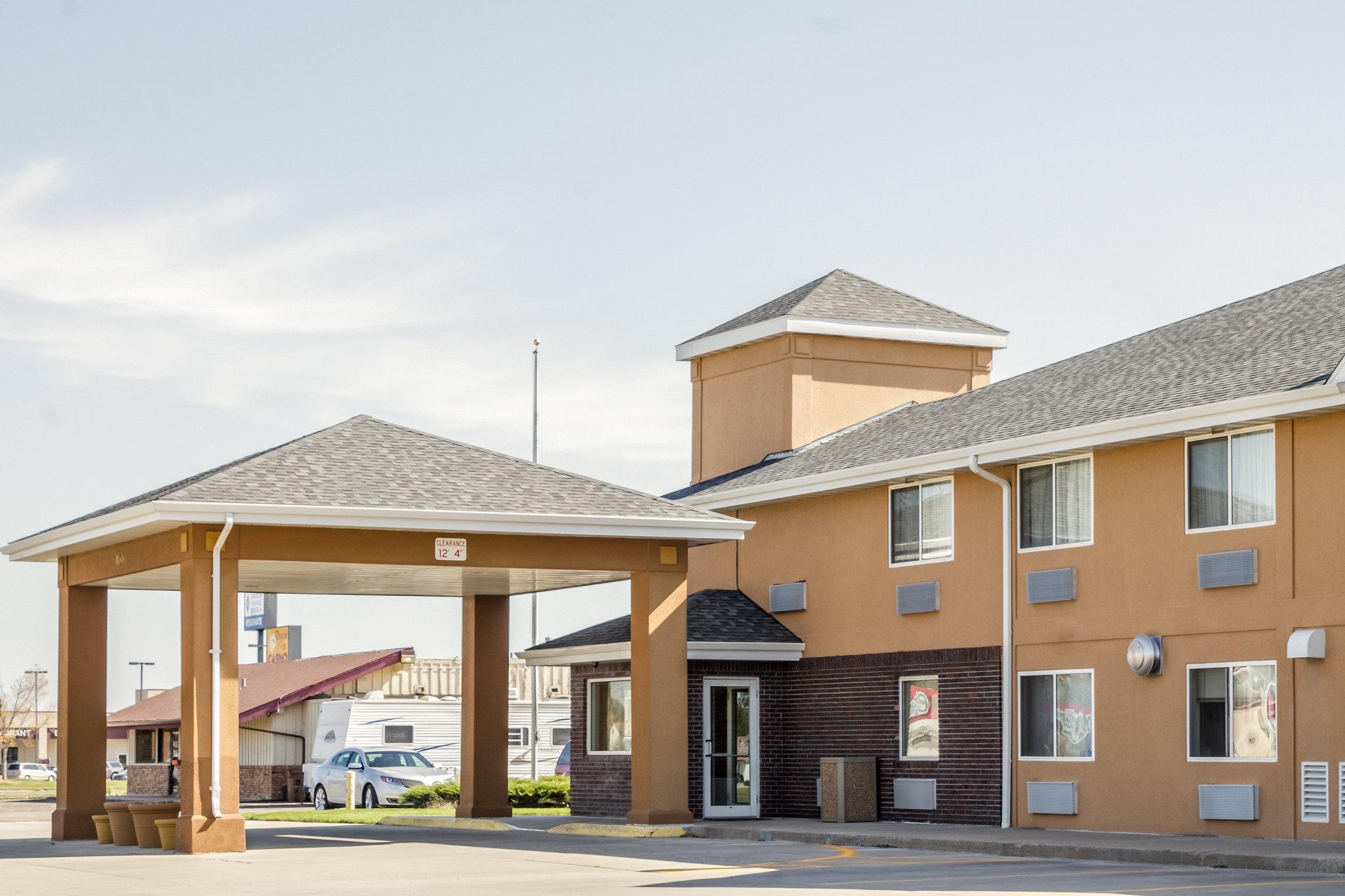 Quality Inn Huron Extérieur photo