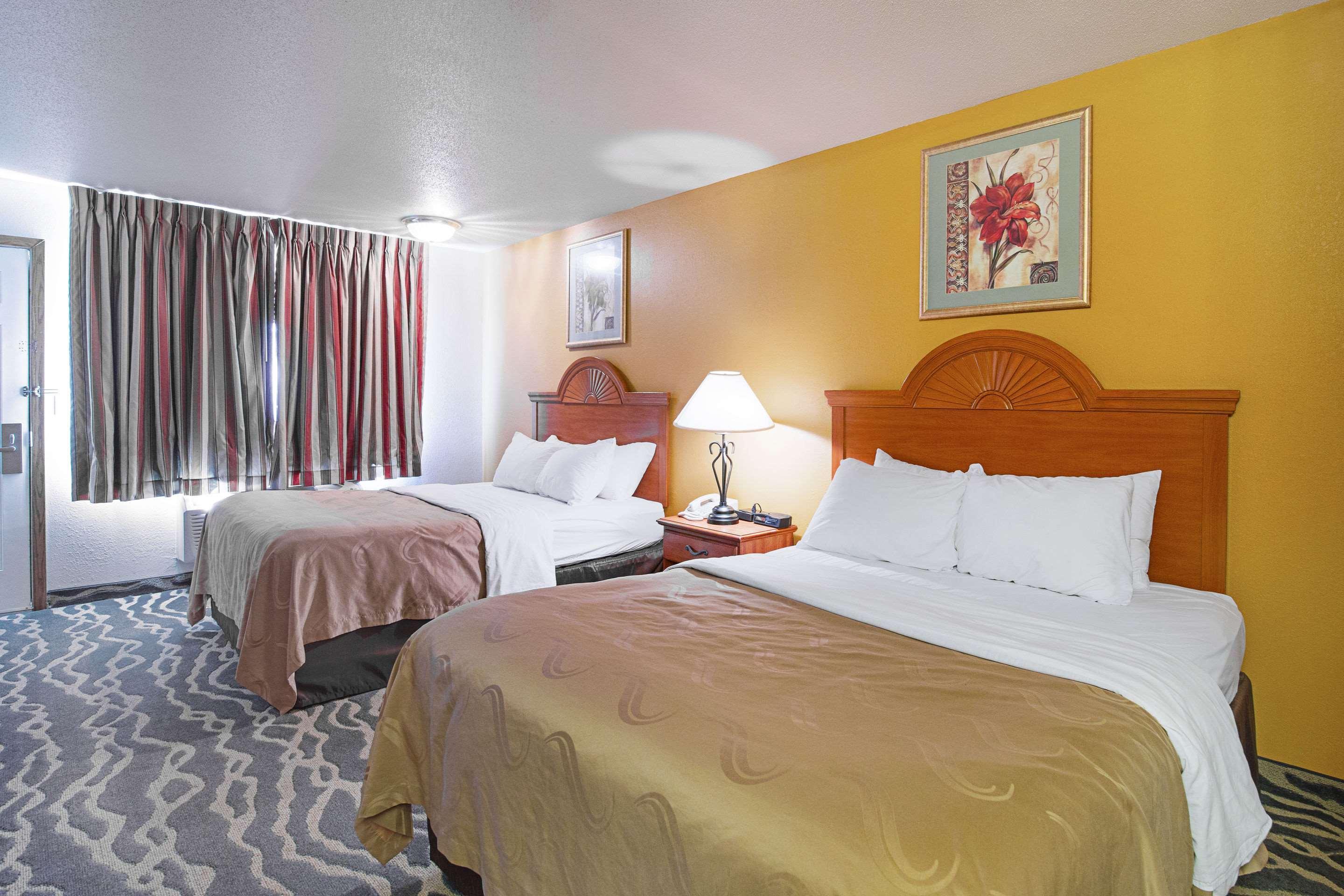 Quality Inn Huron Extérieur photo